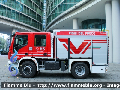 Iveco EuroCargo 120E25 IV serie
Vigili del Fuoco
Comando Provinciale di Milano
AutoPompaSerbatoio allestimento Magirus
VF 32217

Fotografato in occasione della fratellanza della strada
Parole chiave: Iveco EuroCargo_120E25_IVserie VF32217