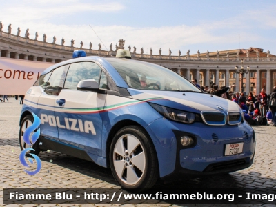 BMW i3
Polizia di Stato
Ispettorato di Pubblica Sicurezza presso il Vaticano
Allestimento Focaccia
Decorazione Grafica Artlantis
POLIZIA F3721
Parole chiave: BMW i3 POLIZIAF3721