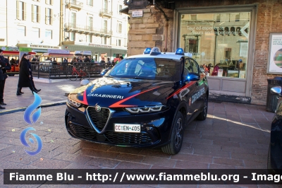 Alfa-Romeo Tonale
Carabinieri
Nucleo Operativo Radiomobile
Allestimento FCA
CC EN 405

Celebrazioni del IV Novembre 2023
Parole chiave: Alfa-Romeo Tonale CCEN405  IVNovembre2023