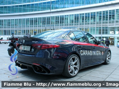 Alfa Romeo Nuova Giulia Quadrifoglio
Carabinieri
Nucleo Operativo e Radiomobile
CC DK 555
Parole chiave: Alfa-Romeo Nuova_Giulia_Quadrifoglio CCDK555