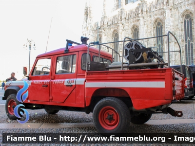 Land Rover Defender 130
Vigili del Fuoco
Comando Provinciale di Milano
VF 18369

Fotografato in occasione della Festa della Repubblica 2022
Parole chiave: Land-Rover Defender_130 VF18369 festa_della_repubblica