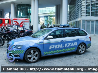 Skoda Octavia Wagon V serie
Polizia di Stato
Polizia Stradale
Allestimento Focaccia
Decorazione Grafica Artlantis
POLIZIA M4710

Fotografata alla fratellanza della strada
Parole chiave: Skoda Octavia_Wagon_Vserie POLIZIAM4710