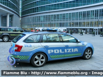 Skoda Octavia Wagon V serie
Polizia di Stato
Polizia Stradale
Allestimento Focaccia
Decorazione Grafica Artlantis
POLIZIA M4710

Fotografata alla fratellanza della strada
Parole chiave: Skoda Octavia_Wagon_Vserie POLIZIAM4710