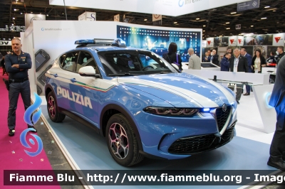  Alfa-Romeo Tonale 
Polizia di Stato
Squadra Volante
Allestimento FCA
Esposto alla MILIPOL di Parigi 2023 
Parole chiave:  Alfa-Romeo Tonale 