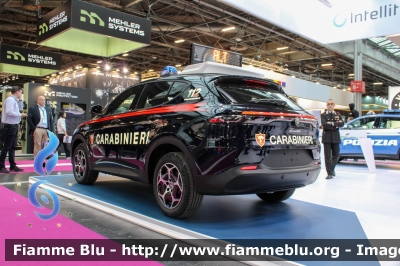 Alfa-Romeo Tonale
Carabinieri
Nucleo Operativo Radiomobile
Allestimento FCA
Esposto alla MILIPOL di Parigi 2023
Parole chiave: Alfa-Romeo Tonale