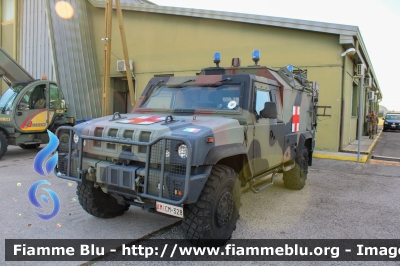 Iveco VTLM Lince
Aeronautica Militare Italiana
Aeroporto di Verona-Villafranca - 3° Stormo
Servizio Sanitario
AM CW 328

100° Anniversario fondazione AM
Parole chiave: Iveco VTLM_Lince AMCW328  100°Anniversario