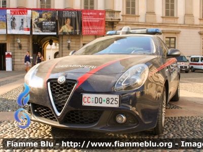 Alfa Romeo Nuova Giulietta restyle
Carabinieri
Pattuglia Mobile di Zona
Allestita NCT Nuova Carrozzeria Torinese
Decorazione Grafica Artlantis
CC DQ 825

Fotografata in occasione della Festa dell Repubblica Italiana 2022
Parole chiave: Alfa-Romeo Nuova_Giulietta_restyle CCDQ825 festa_della_repubblica