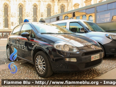 Fiat Punto VI serie
Carabinieri
Polizia Militare presso Aeronautica Militare Italiana
AM CR 402
Fotografata in occasione della Festa della Repubblica 2022
Parole chiave: Fiat Punto_VIserie AMCR402 festa_della_repubblica