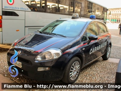 Fiat Punto VI serie
Carabinieri
Polizia Militare presso Aeronautica Militare Italiana
AM CR 402
Fotografata in occasione della Festa della Repubblica 2022
Parole chiave: Fiat Punto_VIserie AMCR402 festa_della_repubblica