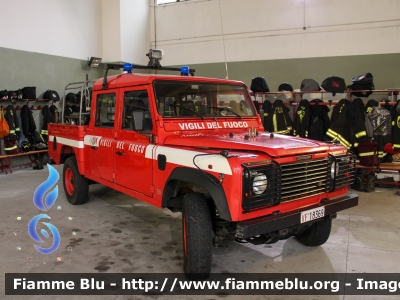 Land Rover Defender 130
Vigili del Fuoco
Comando Provinciale di Milano
Distaccamento Volontario di Melegnano (MI)
VF 18369

Fotografato in occasione di Santa Barbara 2022
Parole chiave: Land-Rover Defender_130 VF18369 santa_barbara_2022