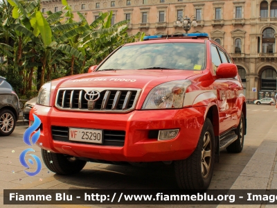 Toyota Land Cruiser II serie
Vigili del Fuoco
Comando Provinciale di Milano
VF 25290

Fotografata in occasione della Festa della Repubblica Italiana 2022
Parole chiave: Toyota Land_Cruiser IIserie VF25290