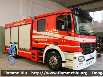 Mercedes-Benz Actros 1841 II serie 
Vigili del Fuoco
Comando Provinciale di Milano
Distaccamento Volontario di Melegnano (MI)
AutoPompaSerbatoio allestimento Bai
VF 24473

Fotografata in occasione di Santa Barbara 2022
Parole chiave: Mercedes-Benz Actros_1841_IIserie santa_barbara_2022