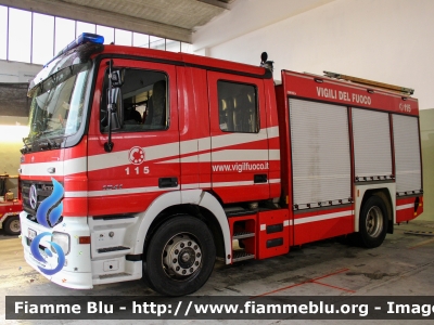 Mercedes-Benz Actros 1841 II serie 
Vigili del Fuoco
Comando Provinciale di Milano
Distaccamento Volontario di Melegnano (MI)
AutoPompaSerbatoio allestimento Bai
VF 24473

Fotografata in occasione di Santa Barbara 2022
Parole chiave: Mercedes-Benz Actros_1841_IIserie santa_barbara_2022