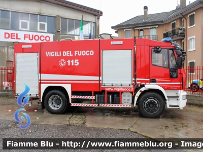 Iveco EuroCargo 180E30 III serie
Vigili del Fuoco
Comando Provinciale di Milano
Distaccamento Volontario di Melegnano (MI) 
AutoBottePompa allestimento Iveco-Magirus
VF 26464

Fotografata in occasione di Santa Barbara 2022
Parole chiave: Iveco EuroCargo 180E30_IIIserie santa_barbara_2022