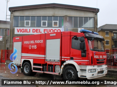 Iveco EuroCargo 180E30 III serie
Vigili del Fuoco
Comando Provinciale di Milano
Distaccamento Volontario di Melegnano (MI) 
AutoBottePompa allestimento Iveco-Magirus
VF 26464

Fotografata in occasione di Santa Barbara 2022
Parole chiave: Iveco EuroCargo 180E30_IIIserie santa_barbara_2022