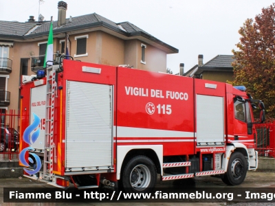 Iveco EuroCargo 180E30 III serie
Vigili del Fuoco
Comando Provinciale di Milano
Distaccamento Volontario di Melegnano (MI) 
AutoBottePompa allestimento Iveco-Magirus
VF 26464

Fotografata in occasione di Santa Barbara 2022
Parole chiave: Iveco EuroCargo 180E30_IIIserie santa_barbara_2022