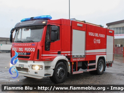 Iveco EuroCargo 180E30 III serie
Vigili del Fuoco
Comando Provinciale di Milano
Distaccamento Volontario di Melegnano (MI) 
AutoBottePompa allestimento Iveco-Magirus
VF 26464

Fotografata in occasione di Santa Barbara 2022
Parole chiave: Iveco EuroCargo 180E30_IIIserie santa_barbara_2022