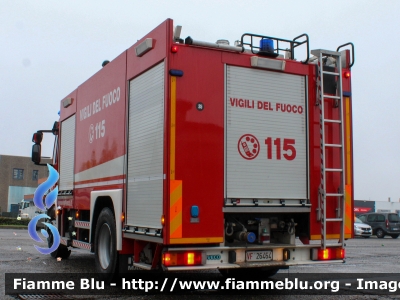 Iveco EuroCargo 180E30 III serie
Vigili del Fuoco
Comando Provinciale di Milano
Distaccamento Volontario di Melegnano (MI) 
AutoBottePompa allestimento Iveco-Magirus
VF 26464

Fotografata in occasione di Santa Barbara 2022
Parole chiave: Iveco EuroCargo 180E30_IIIserie santa_barbara_2022