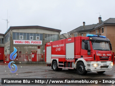 Iveco EuroCargo 180E30 III serie
Vigili del Fuoco
Comando Provinciale di Milano
Distaccamento Volontario di Melegnano (MI) 
AutoBottePompa allestimento Iveco-Magirus
VF 26464

Fotografata in occasione di Santa Barbara 2022
Parole chiave: Iveco EuroCargo 180E30_IIIserie santa_barbara_2022