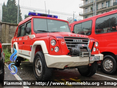 Iveco Massif Double cab 
Vigili del Fuoco
Comando Provinciale di Como
Allestimento Iveco-Magirus
Ricondizionato Divitec
VF 26286

Fotografato in occasione di Santa Barbara 2022
Parole chiave: Iveco Massif_Double_cab VF26286