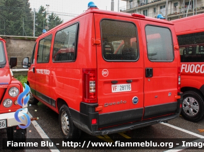 Fiat Ducato III serie
Vigili del Fuoco
Comando Provinciale di Como
Mezzo Ex corpo forestale dello Stato
VF 28116

Fotografato in occasione di Santa Barbara 2022
Parole chiave: Fiat Ducato_IIIserie VF28116 SantaBarbara2022