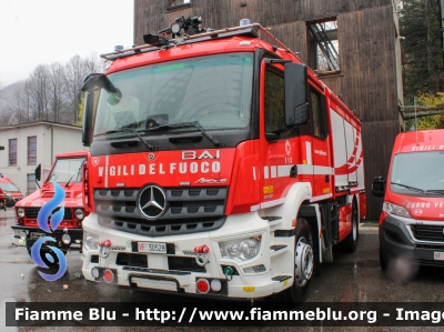 Mercedes-Benz Arocs 1832
Vigili del Fuoco
Comando Provinciale di Como
Bimodale (strada-rotaia)
Allestimento BAI
VF 30528

Fotografato in occasione di Santa Barbara 2022
Parole chiave: Mercedes-Benz Arocs_1832 VF30528 Santa_Barbara_2022