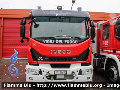 Iveco EuroCargo 120E25 IV serie - NewCity 2020
Vigili del Fuoco
Comando Provinciale di Como
AutoPompaSerbatoio allestimento Magirus
Ricondizionato Divitec
VF 31434
VF 31863

Fotografato in occasione di Santa Barbara 2022
Parole chiave: Iveco EuroCargo_120E25_IVserie - NewCity_2020 VF31434 VF31863 Santa_Barbara_2022