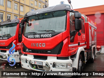 Iveco EuroCargo 120E25 IV serie - NewCity 2020
Vigili del Fuoco
Comando Provinciale di Como
AutoPompaSerbatoio allestimento Magirus
Ricondizionato Divitec
VF 31434
VF 31863

Fotografato in occasione di Santa Barbara 2022
Parole chiave: Iveco EuroCargo_120E25_IVserie - NewCity_2020 VF31434 VF31863 Santa_Barbara_2022