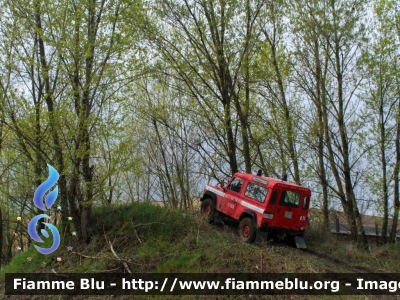 Land Rover Defender 90
Vigili del Fuoco
Comando Provinciale di Forlì-Cesena
VF 19554

In addestramento Guida su Terreno Non Preparato
Parole chiave: Land-Rover Defender_90 VF19554