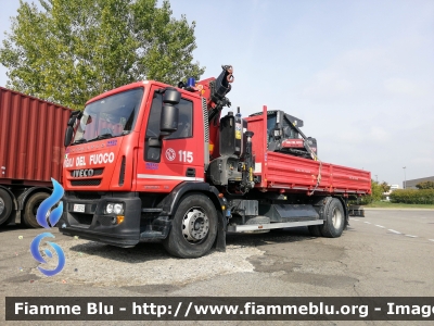 Iveco EuroCargo 180E30 III serie
Vigili del Fuoco
Comando Provinciale di Alessandria
G.O.S. (Gruppo Operativo Speciale) Piemonte
VF 26703
Parole chiave: Iveco EuroCargo_180E30_IIIserie VF26703