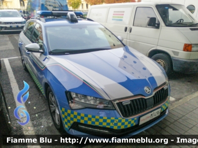 Skoda Superb Wagon III serie restyle 
Polizia di Stato
Polizia Stradale
in servizio sulla rete Autovia Padana
Allestimento Focaccia
POLIZIA M7496
Parole chiave: Skoda Superb_Wagon_IIIserie_restyle POLIZIAM7496 eicma_2022