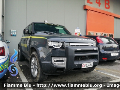  Land Rover Defender 110 II serie 
Guardia di Finanza
Soccorso Alpino
Allestimento Elevox
GdiF 836 BQ 
Parole chiave: Land-Rover Defender_110_IIserie GdiF836BQ eicma_2022