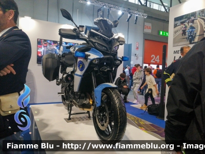 Yamaha Tracer 9
Polizia di Stato
Polizia Stradale
POLIZIA G3469

In esposizione all'EICMA 2022
Parole chiave: Yamaha Tracer 9 POLIZIAG3469 Eicma 2022