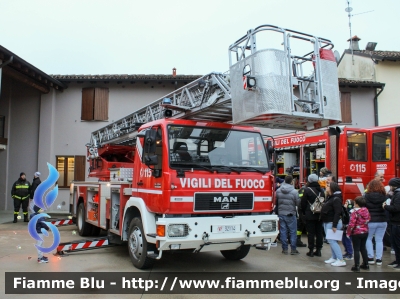 Man L2000 14.264
Vigili del Fuoco
Comando Provinciale di Brescia
Distaccamento Volontario di Verolanuova (BS)
Allestimento Magirus
Ricondizionato Fortini
VF32114

Fotografato in occasione di Santa Barbara 2022
Parole chiave: Man L2000_14.264 VF32114 