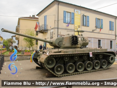 M26 Pershing
United States of America - Stati Uniti d'America
US Army

In esposizione a Brescello (PR), usato nel Film "Don Camillo e L'onorevole Peppone" come residuato bellico
Parole chiave: M26 Pershing