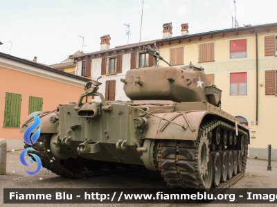 M26 Pershing
United States of America - Stati Uniti d'America
US Army

In esposizione a Brescello (PR), usato nel Film "Don Camillo e L'onorevole Peppone" come residuato bellico
Parole chiave: M26 Pershing