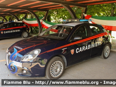 Alfa Romeo Nuova Giulietta restyle 
Nucleo Operativo Radiomobile
Allestimento NCT Nuova Carrozzeria Torinese
Decorazione Grafica Artlantis
CC DV 129

Fotografata in occasione della festa per il 208° Anniversario della Fondazione del Corpo del Comando Provinciale di Lodi
Parole chiave: Alfa-Romeo Nuova_Giulietta_restyle CCDV129