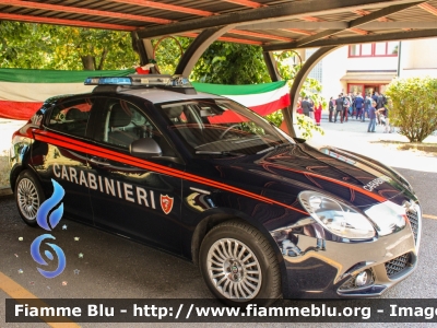 Alfa Romeo Nuova Giulietta restyle 
Nucleo Operativo Radiomobile
Allestimento NCT Nuova Carrozzeria Torinese
Decorazione Grafica Artlantis
CC DV 129

Fotografata in occasione della festa per il 208° Anniversario della Fondazione del Corpo del Comando Provinciale di Lodi
Parole chiave: Alfa-Romeo Nuova_Giulietta_restyle CCDV129