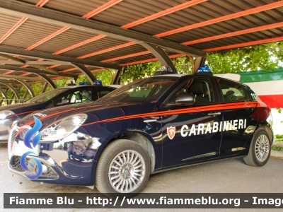 Alfa Romeo Nuova Giulietta restyle 
Nucleo Operativo Radiomobile
Allestimento NCT Nuova Carrozzeria Torinese
Decorazione Grafica Artlantis
CC ED 245

Fotografata in occasione della festa per il 208° Anniversario della Fondazione del Corpo del Comando Provinciale di Lodi
Parole chiave: Alfa-Romeo Nuova_Giulietta_restyle CCED245