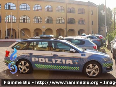 Skoda Octavia Wagon V serie
Polizia di Stato
Polizia Autostradale in servizio sulla rete Autostrade per l'Italia
Allestimento Focaccia
Decorazione Grafica Artlantis
Con nuova decorazione
POLIZIA M6011
Parole chiave: Skoda Octavia_Wagon_Vserie POLIZIAM6011 170esimoPS