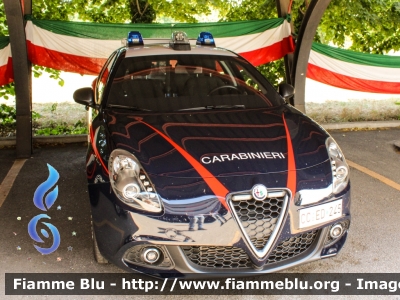 Alfa Romeo Nuova Giulietta restyle 
Nucleo Operativo Radiomobile
Allestimento NCT Nuova Carrozzeria Torinese
Decorazione Grafica Artlantis
CC ED 245

Fotografata in occasione della festa per il 208° Anniversario della Fondazione del Corpo del Comando Provinciale di Lodi
Parole chiave: Alfa-Romeo Nuova_Giulietta_restyle CCED245