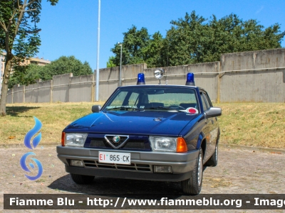 Alfa Romeo 75
Carabinieri
Nucleo Operativo e Radiomobile
Veicolo storico
EI 865 CK

Fotografata in occasione della festa per il 208° Anniversario della Fondazione del Corpo del Comando Provinciale di Lodi
Parole chiave: Alfa-Romeo 75 EI865CK