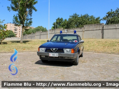 Alfa Romeo 75
Carabinieri
Nucleo Operativo e Radiomobile
Veicolo storico
EI 865 CK

Fotografata in occasione della festa per il 208° Anniversario della Fondazione del Corpo del Comando Provinciale di Lodi
Parole chiave: Alfa-Romeo 75 EI865CK