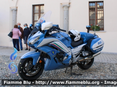 Yamaha FJR 1300 II serie
Polizia di Stato
Polizia Stradale
Allestimento Elevox
POLIZIA G3099
POLIZIA G3100

Fotografata in occasione del 170° della Polizia di Stato della Questura di Lodi
Parole chiave: Yamaha FJR_1300_IIserie POLIZIAG3099 POLIZIAG3100 170esimoPS