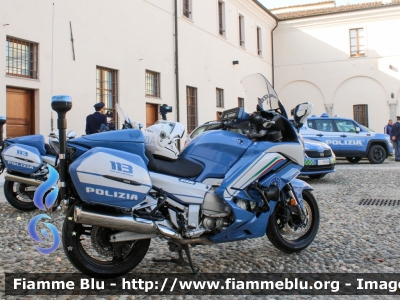 Yamaha FJR 1300 II serie
Polizia di Stato
Polizia Stradale
Allestimento Elevox
POLIZIA G3099
POLIZIA G3100

Fotografata in occasione del 170° della Polizia di Stato della Questura di Lodi
Parole chiave: Yamaha FJR_1300_IIserie POLIZIAG3099 POLIZIAG3100 170esimoPS