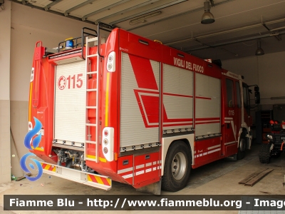 Iveco Stralis AF190S40 I serie
Vigili del Fuoco
Comando Provinciale di Piacenza
Distaccamento permanente di Castel Sangiovanni (PC)
AutoPompaSerbatoio
Allestito Iveco-Magirus
Ricondizionato Fortini
VF 23975

Fotografato in occasione di Santa Barbara 2022
Parole chiave: Iveco Stralis_AF190S40_Iserie VF23975 Santa_Barbara_2022