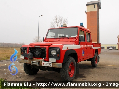 Land-Rover Defender 130
Vigili del Fuoco
Comando Provinciale di Piacenza
Fornitura Regionale Emilia-Romagna
VF 22273

Fotografato in occasione di Santa Barbara 2022
Parole chiave: Land-Rover Defender_130 VF22273 Santa_Barbara_2022