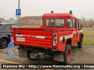 Land-Rover Defender 130
Vigili del Fuoco
Comando Provinciale di Piacenza
Fornitura Regionale Emilia-Romagna
VF 22273

Fotografato in occasione di Santa Barbara 2022
Parole chiave: Land-Rover Defender_130 VF22273 Santa_Barbara_2022