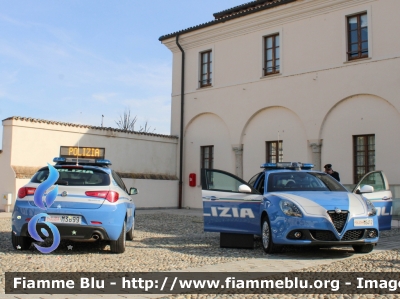 Alfa Romeo Nuova Giulietta restyle
Polizia di Stato
Squadra Volante
Allestimento NCT Nuova Carrozzeria Torinese
Decorazione Grafica Artlantis
POLIZIA M3899
POLIZIA M5412

Fotografata in occasione del 170° della Polizia di Stato della Questura di Lodi
Parole chiave: Alfa-Romeo Nuova_Giulietta_restyle POLIZIAM3899 POLIZIAM5412 170esimoPS