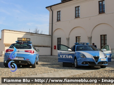 Alfa Romeo Nuova Giulietta restyle
Polizia di Stato
Squadra Volante
Allestimento NCT Nuova Carrozzeria Torinese
Decorazione Grafica Artlantis
POLIZIA M3899
POLIZIA M5412

Fotografata in occasione del 170° della Polizia di Stato della Questura di Lodi
Parole chiave: Alfa-Romeo Nuova_Giulietta_restyle POLIZIAM3899 POLIZIAM5412 170esimoPS